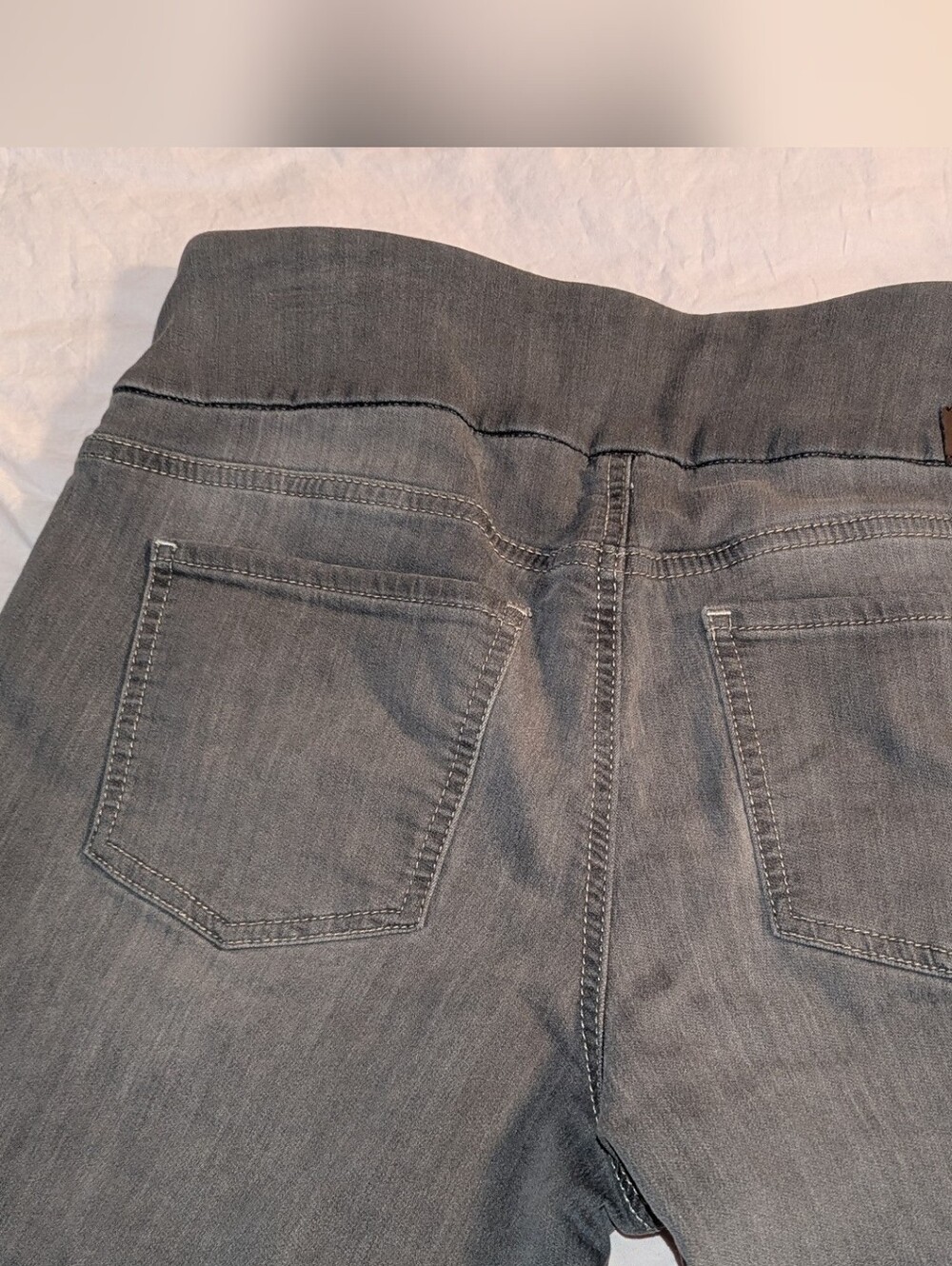 JAG Denim Jeans Pull On gray wash Straight Leg Sz 10  (32 X 31) High Rise Skinny